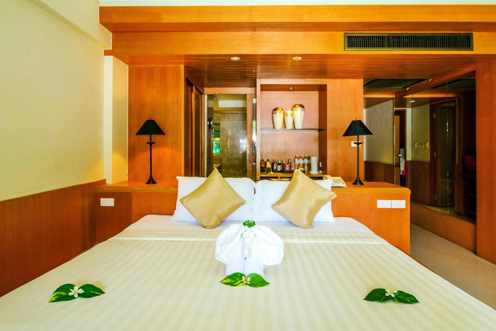 普吉岛-瓶庐海景度假酒店 Phuket Pl Seaview Resort Patong Kültér fotó